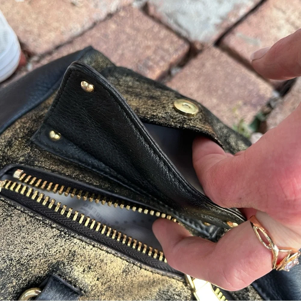 Aimee Kestenburg Black and Gold Women's Handbag - Picture 5 of 8